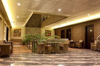 De'Corner Guest House Malang Ngoại thất bức ảnh