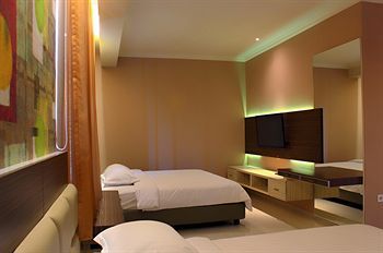 De'Corner Guest House Malang Ngoại thất bức ảnh